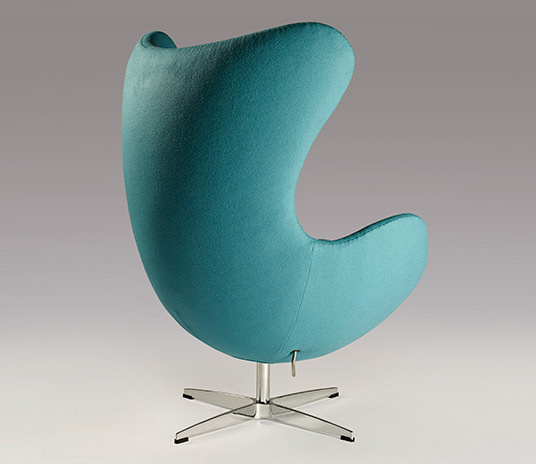 Cyan egg chair 01