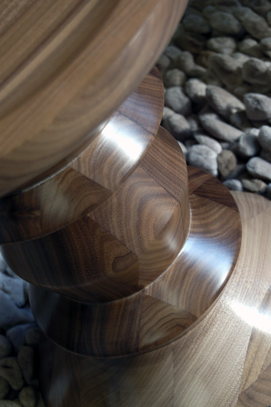 Eames walnut stool news03