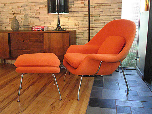 Womb chair orange