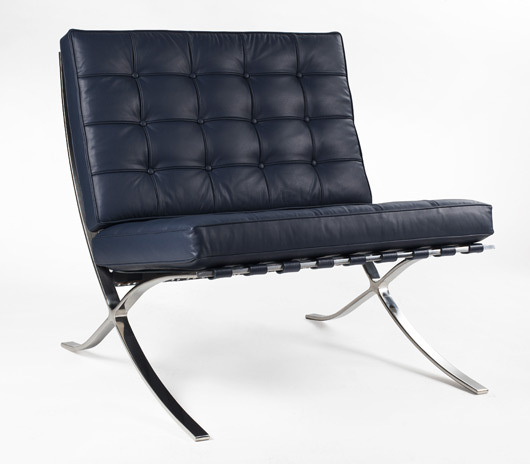 Barcelona chair blue 01