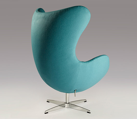 Cyan egg chair 01