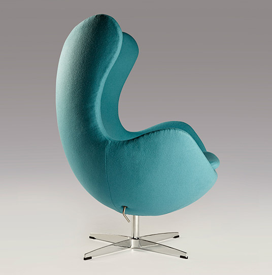 Cyan egg chair 02