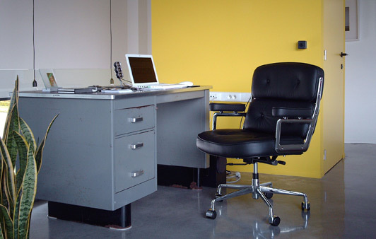 Eames lobby chair customer