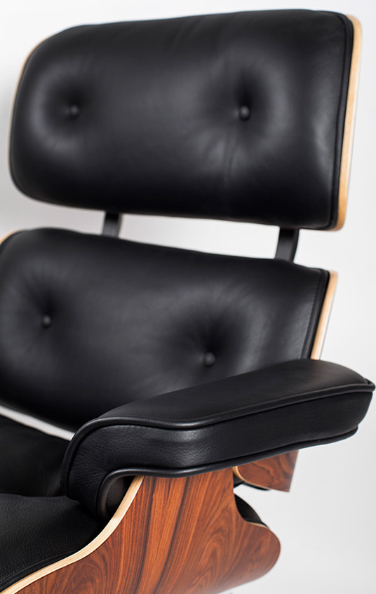 Eames lounger 02