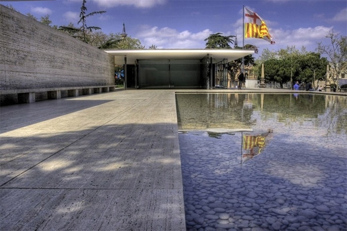 Mies van der rohe pavilion 01