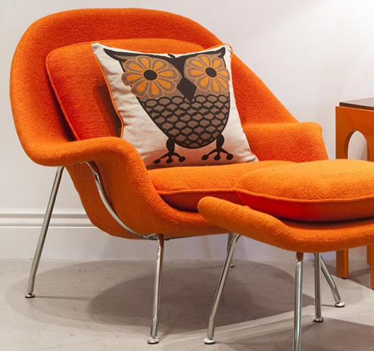 Womb orange chair