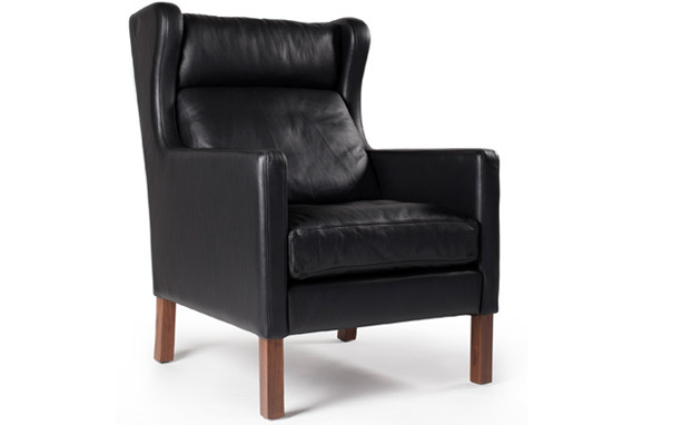 Photograph of 2204 Wing Chair