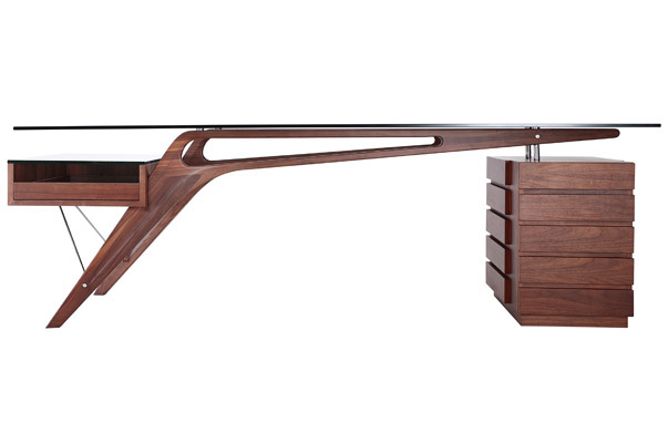 Photograph of The Volare Desk: A Masterpiece of Sculptural Italian Design
